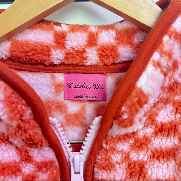 Nicola Bee Pink and Orange Checkerboard Zip front Fleece Jacket, Large - Picture 8 of 10